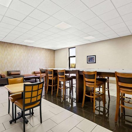 ベストウェスタン ファイエットビル イン Fayetteville エクステリア 写真