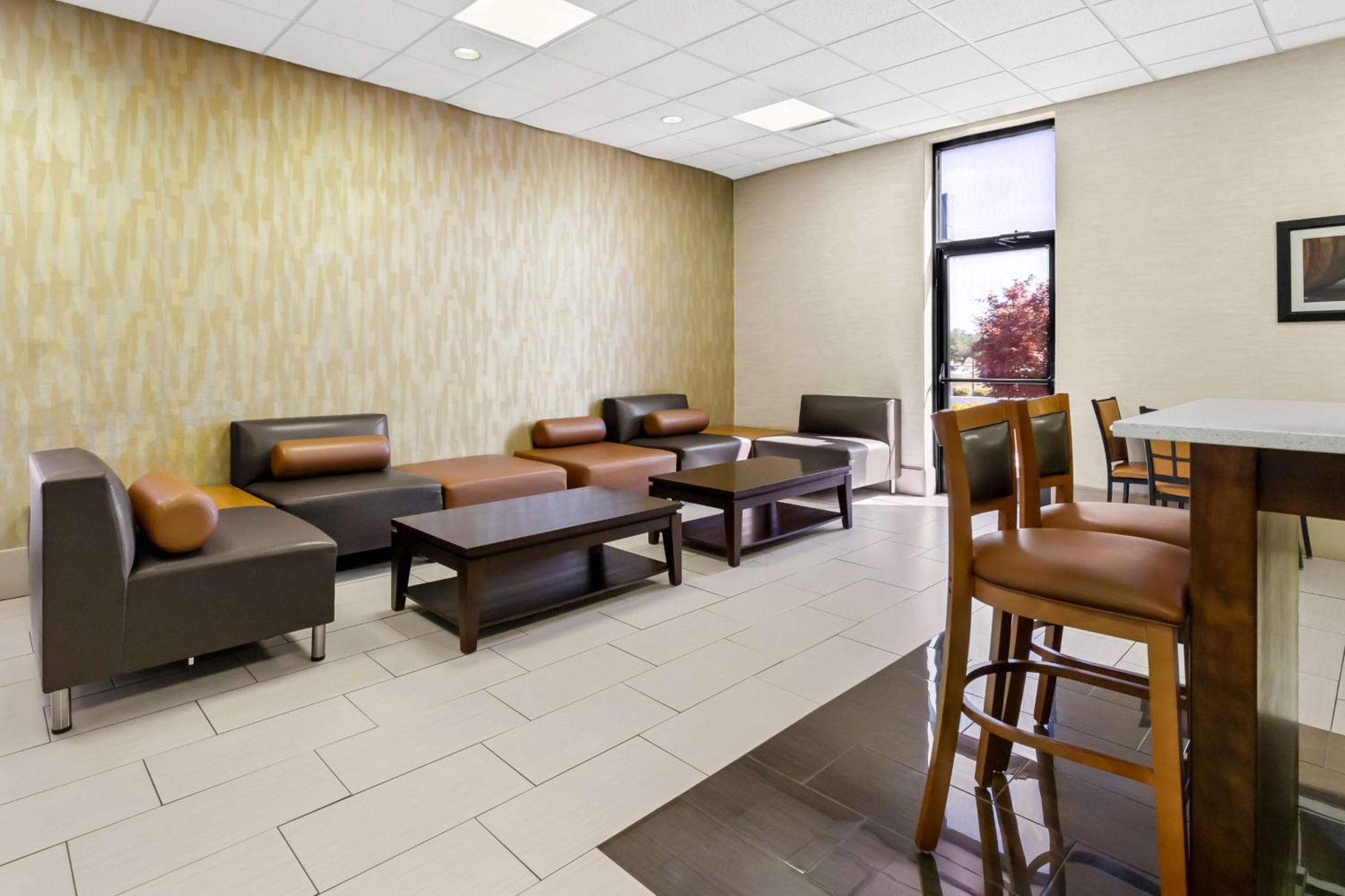 ベストウェスタン ファイエットビル イン Fayetteville エクステリア 写真