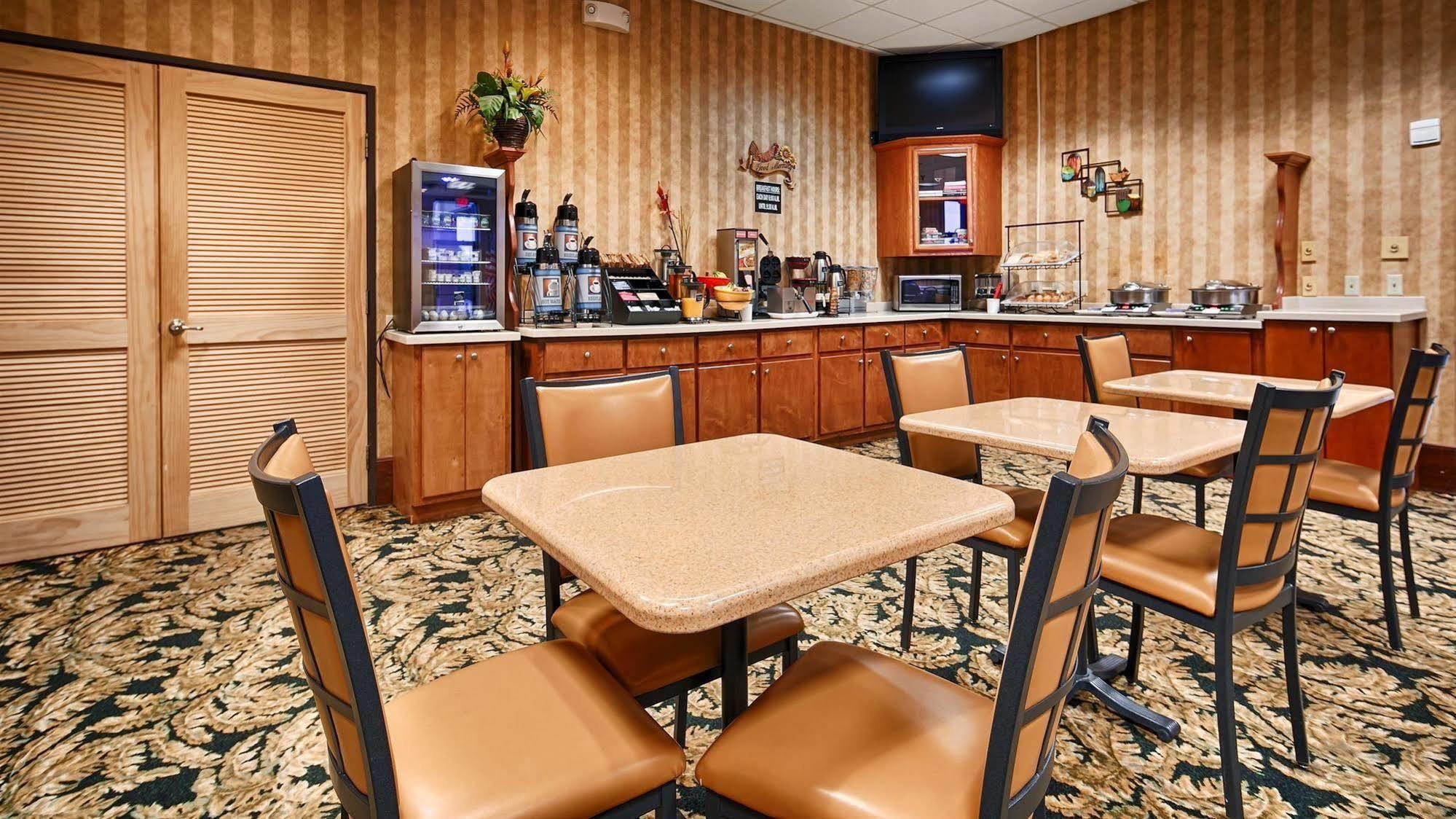ベストウェスタン ファイエットビル イン Fayetteville エクステリア 写真